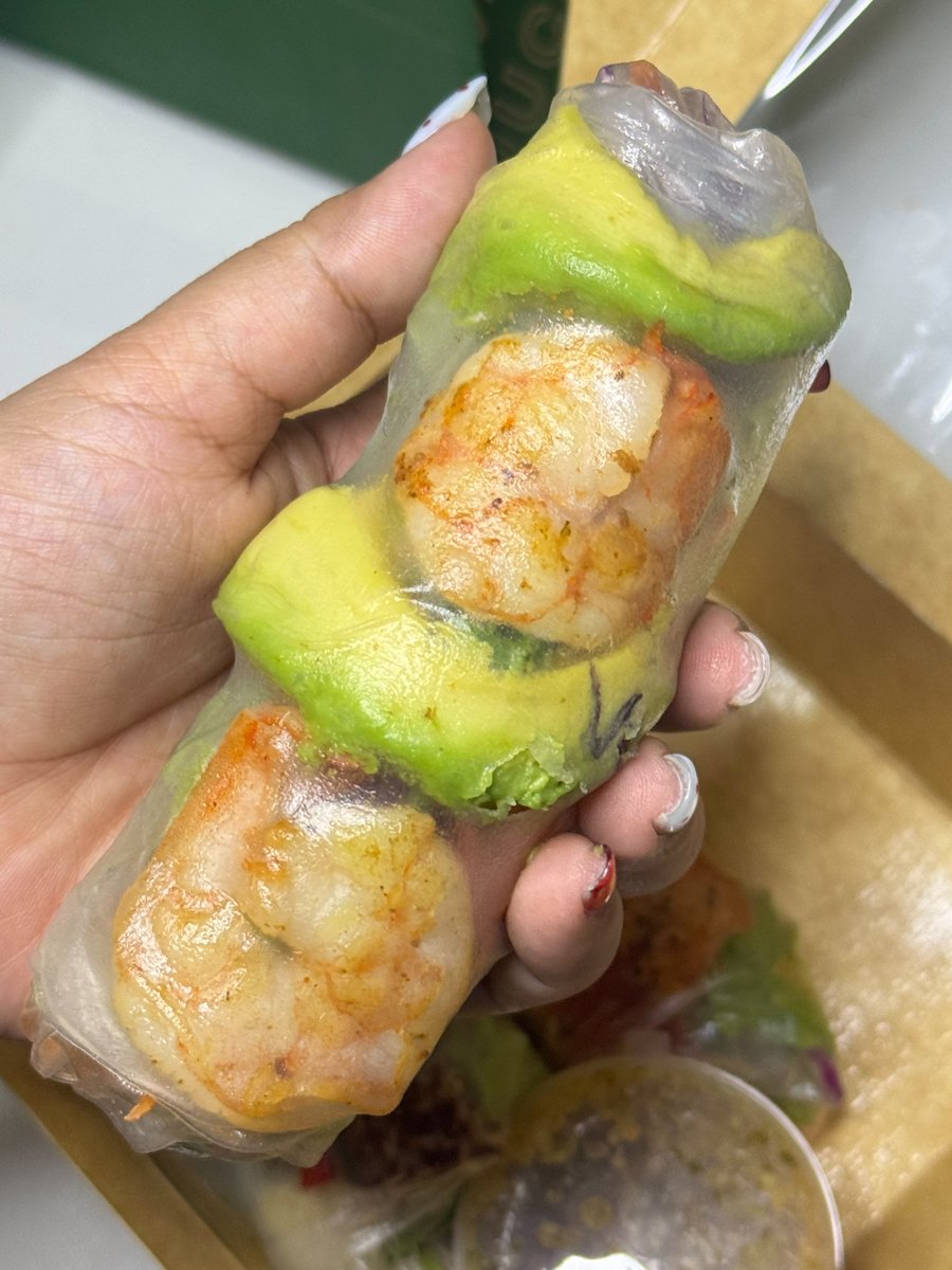 ลอปอ. tweet media