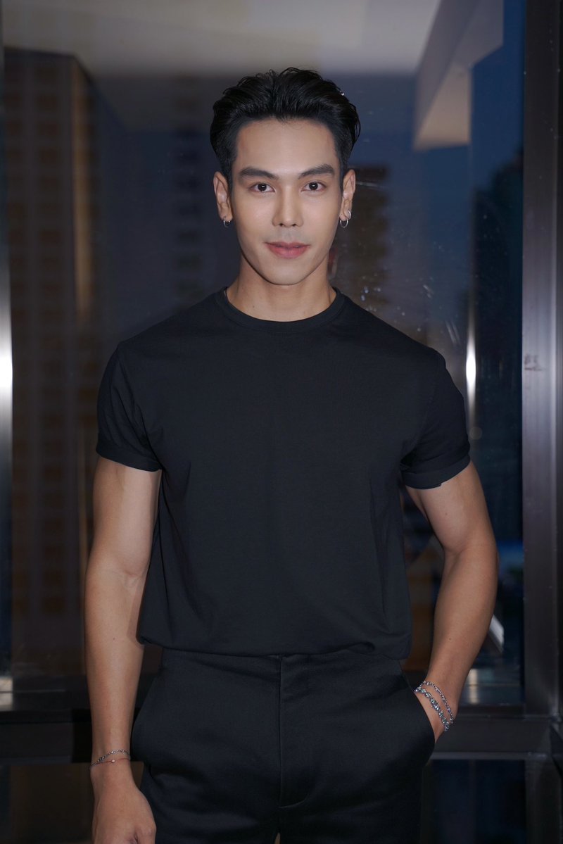 oneD official tweet media