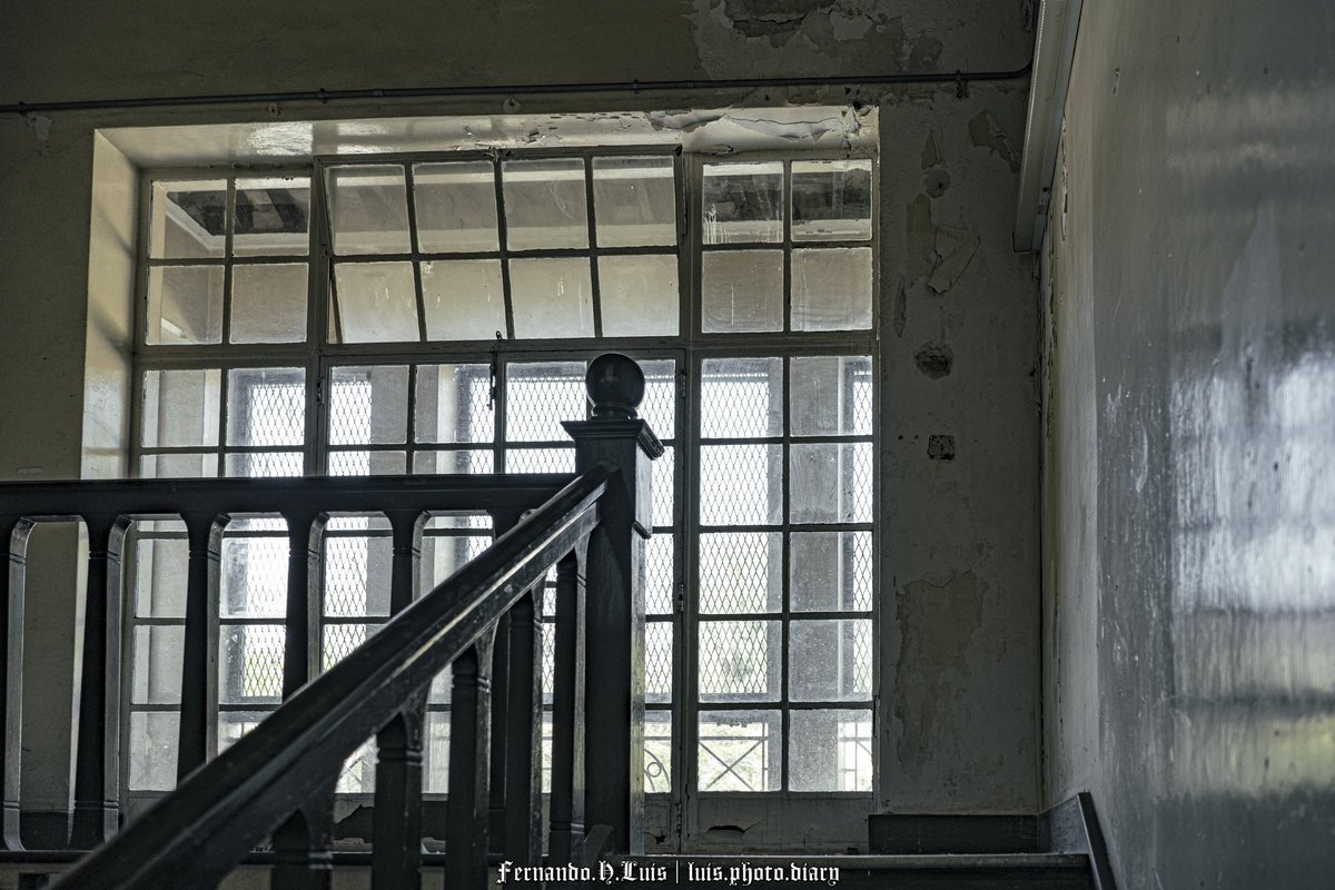 AwaLuis's tweet photo. outlast
#photos #photography #hongkong
#adventure #urbexphotography
#urbex #urbanexplorer #haikyo
#ruins #abandoned #abandonedplaces
#lostplaces
#写真 #写真撮影
#写真好きな人と繋がりたい
#冒険 #廃墟 #廃墟写真
#廃墟好きな人と繋がりたい
#ファインダー越しの私の世界 https://t.co/H3jc0RkI0S