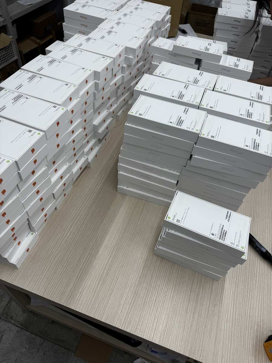 おのすけ tweet media