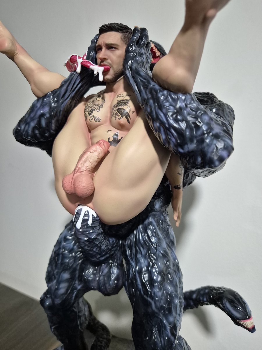 juancari111's tweet photo. Esto si es tener a un simbionte en el 🍑

#venom #EddieBrock #figure #NSFW #yaoi https://t.co/6Kxj2c7C0O