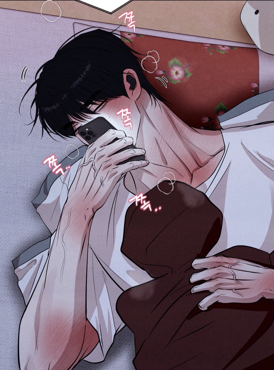chaejunism's tweet image. chaejun used to despise seunghyeon so much in early chapters, but now he can't stop giving seunghyeon lots of kisses through the phone screen.

 #unsleep #언슬립