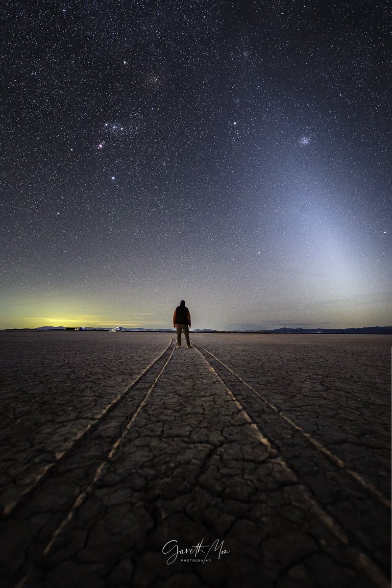 gazmon1980's tweet image. Zodiacal Outpost 
Beryl , Utah 
Getting lost under the constellation of Orion and witnessing the ever elusive Zodiacal light 

#astrophotography #night #stars