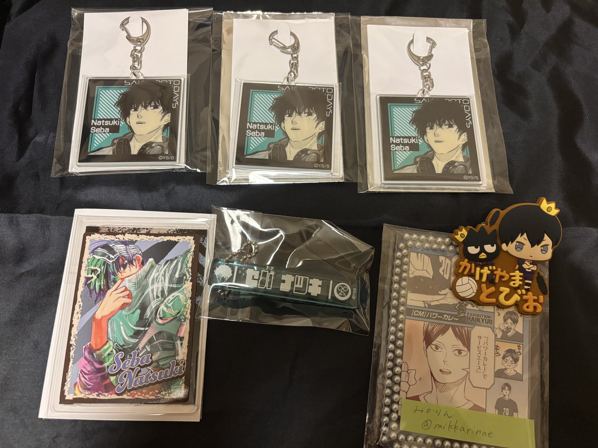 mikkarinne's tweet photo. 【譲渡】サカモトデイズ　ジャンショ　アクキー　キャラカードコレクション

譲) 勢羽夏生

求)各定価+送料

郵送希望です https://t.co/jFXGbxMr57