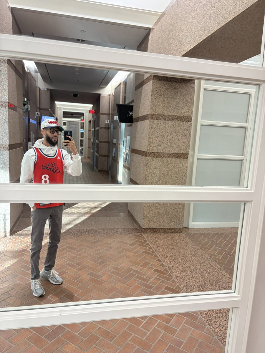 _izeah's tweet image. From 6-21, to 41-38! #ClipperNation