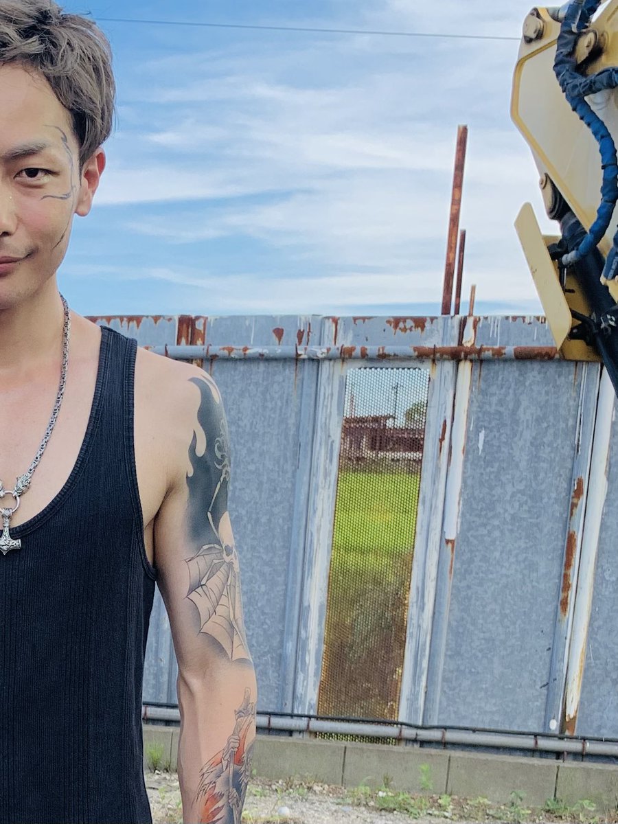 SHuN_SuKTaNAkA's tweet photo. 嬉しいお知らせ。
日本1位！グローバル7位！
引き続きよろしくお願いします。犬飼。
#九条の大罪
#sinsofkujo https://t.co/U6rw063TYB