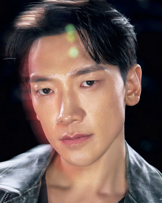 KDramaHandle's tweet image. #Rain shared his daughters shouldn’t watch his villain role in #Bloodhounds2.

"My family shouldn't watch it. Not yet. The dialogue is too excessive. It's too young for babies to watch."