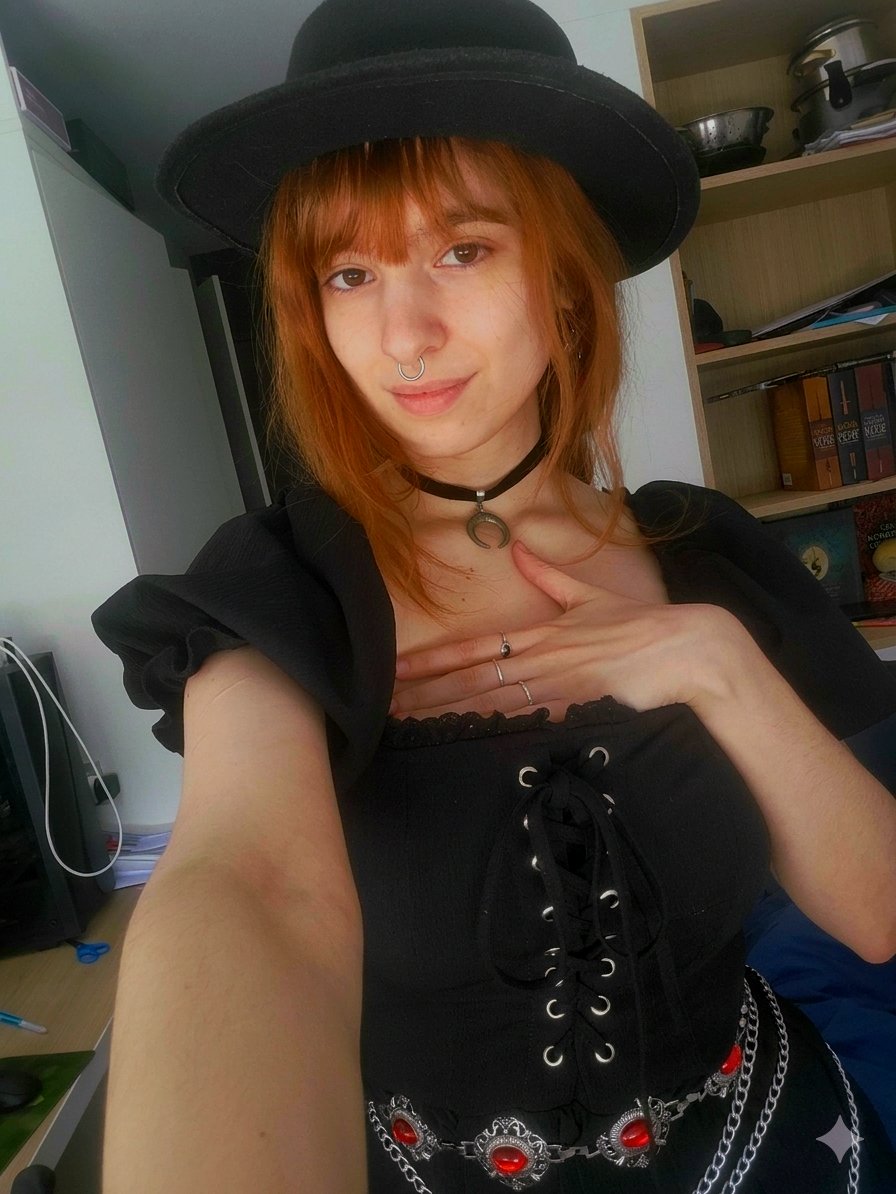 Carmina 🧛♀️🧹🐈⬛☭ tweet media