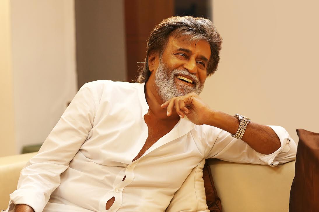 Superstar Rajinikanth sends a strong message to the youth, asking them to stop risking their lives by going blindly behind actors.

"If you get hurt, you are the ones who will suffer," he emphasized.

#SuperstarRajinikanth #Rajinikanth #Superstar #Elections2026 <a href="/rajinikanth/">Rajinikanth</a>
