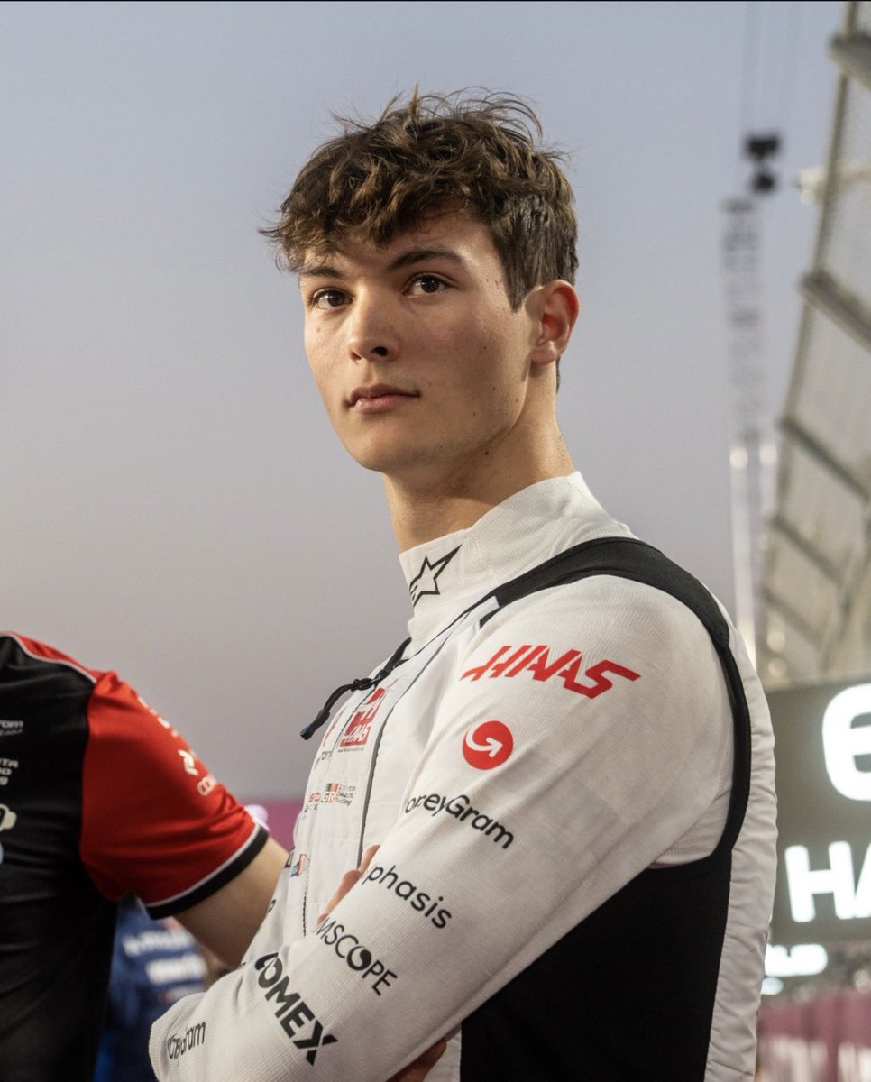 Happy #f1twtselfieday from me and my goat