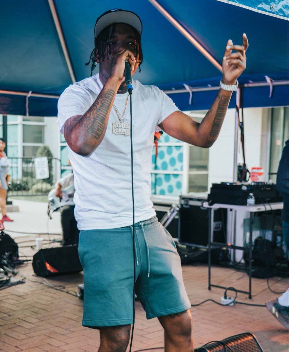 kelodelic's tweet image. KELO &amp;amp; FRIENDS 4.3.26 
📸: Earl Manning

I’m winning cuz God likes me! @TierraWhack