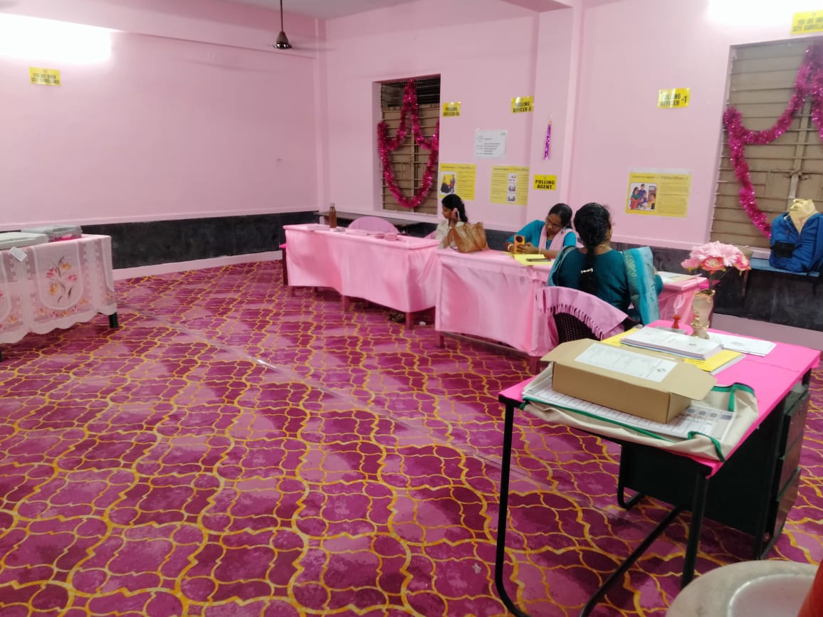 CollectorDeoPdy's tweet photo. Polling officials at the Model and Pink Polling Booth of 03-Oussudu Constituency 3/38 - Jancy Rani Govt. Primary School, Kurumbapet, Puducherry of RO-II on 08.04.2026.
#GEPLA2026 #ElectionDuty #PinkBooth #WomenEmpowerment #AllWomenBooth https://t.co/UKqfgg9YWa
