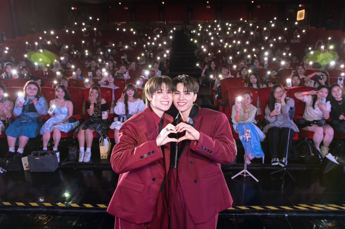 faikeaw_ent's tweet photo. “ฟอร์ด-พีท” เสิร์ฟความฟินทั่วโรง ปิดฉากซีรีส์เจ็บที่สุดแห่งปี WeTV Original “Yesterday รอยรักวันวาน” สุดยิ่งใหญ่ พร้อมเซอร์ไพรส์ประกาศจัดงาน Fanmeeting Tour กว่า 8 พื้นที่ทั่วโลก!
📎 https://t.co/MUAk40SGzP
#Yesterdayรอยรักวันวาน
#YesterdayTheSeries #YesterdayFinalEP
#WeTVth #WeTVOriginal #FortPeat