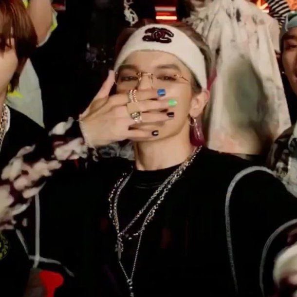 wanwan ¹²⁷ʲʸ tweet media