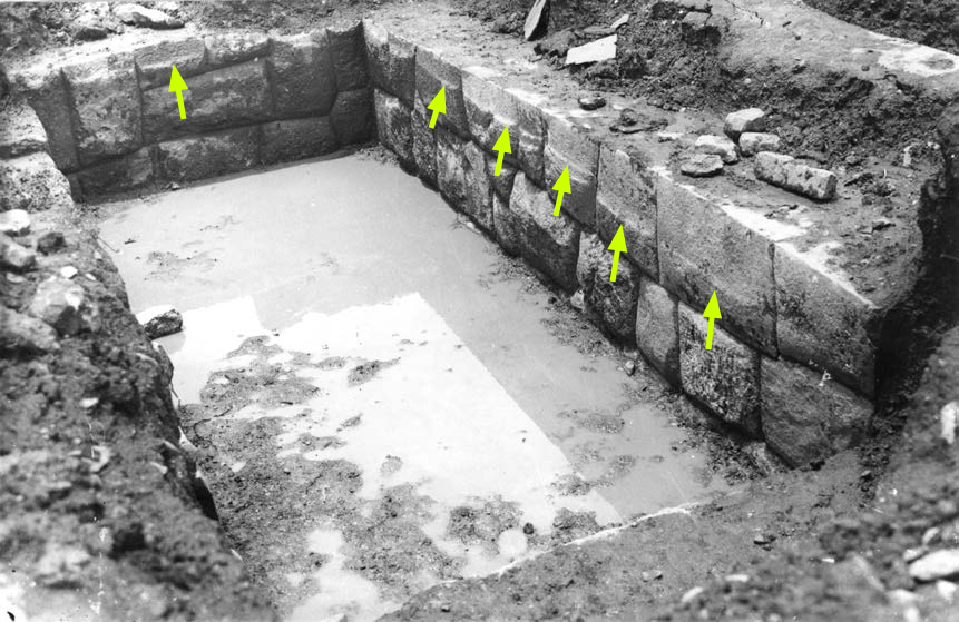 plastolithic's tweet photo. Milled surfaces on stones at Sacsayhuaman (photo c.1934)
https://t.co/zOtPCqq5St https://t.co/tFGXYPQPdI