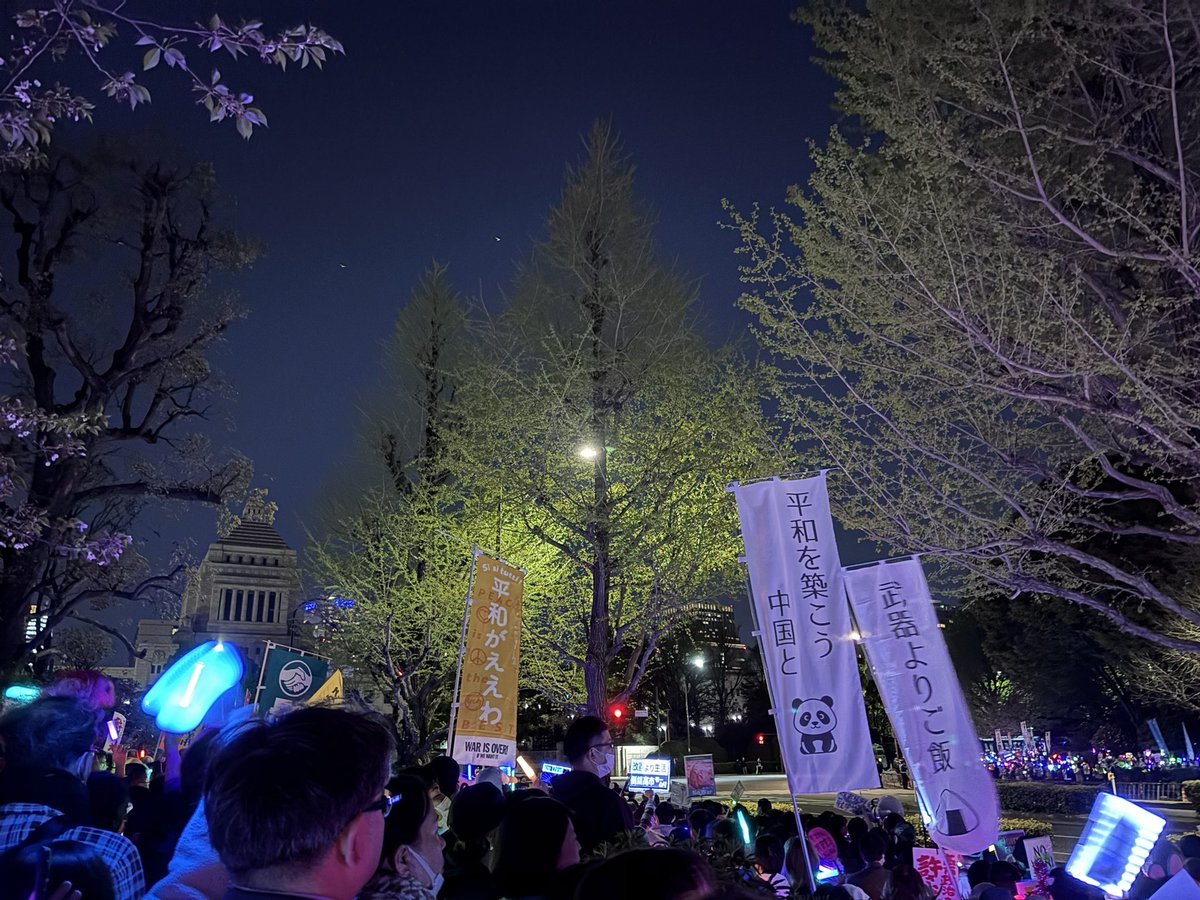 egeg's tweet photo. 武器よりご飯！ホントに。 #平和憲法を守る0408 https://t.co/uEL7xPb4Fu