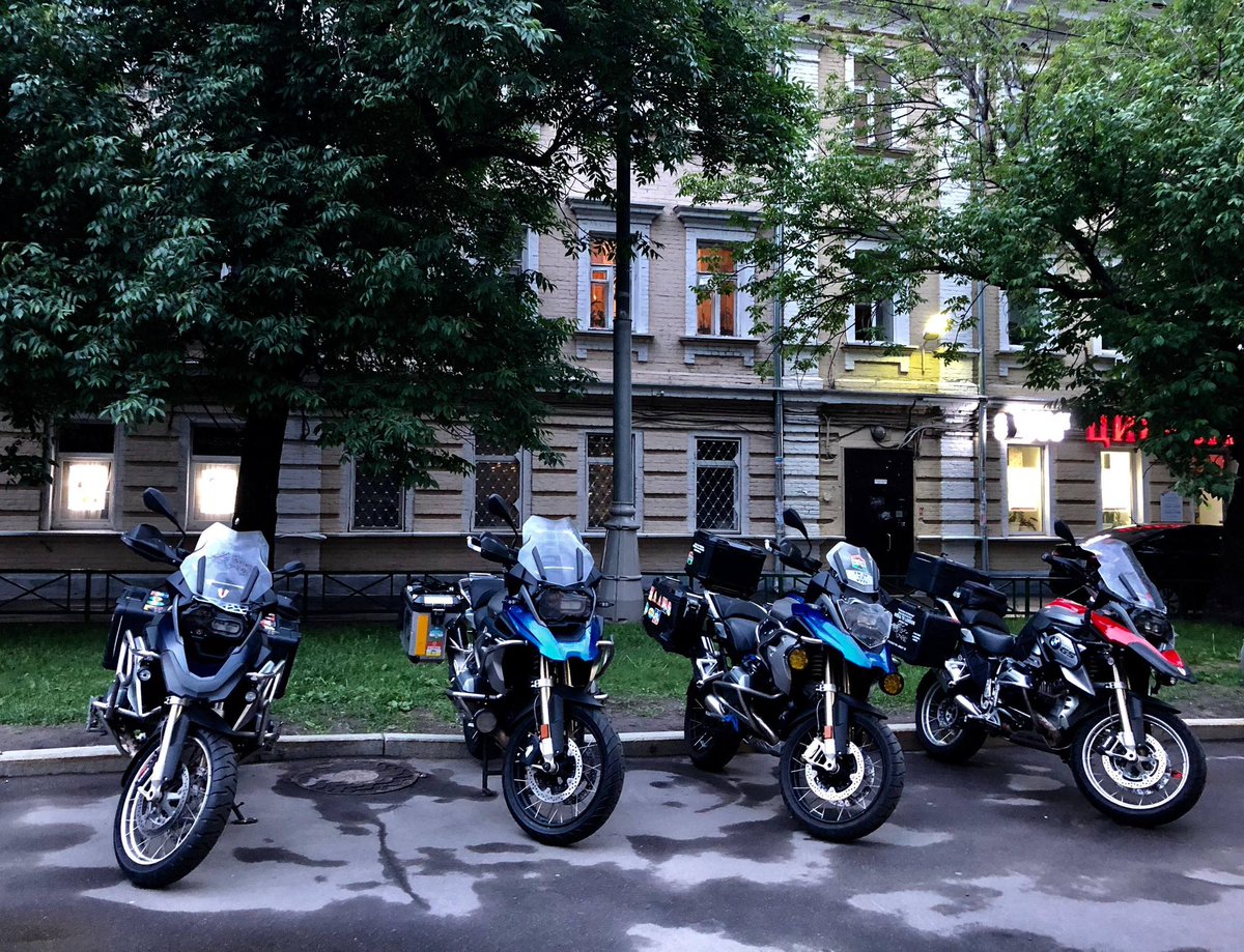 RusEmbIndia's tweet image. 🇷🇺🇮🇳 On April 7, diplomats of the #Russia’n Embassy in #India held a meeting with two Indian motorcyclists, Manoj Keshwar and Ajit Rana, who are planning a #Moscow-#Vladivostok motorcycle ride.

👉🏻 t.me/RusEmbIndia/15…

#RussiaIndia
#DruzhbaDosti