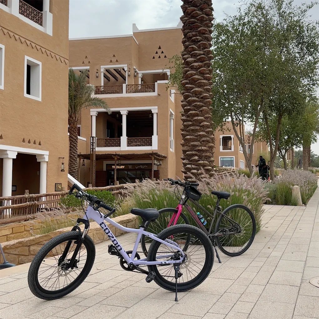 N7Lcx's tweet photo. ⛱️🍉☀️ https://t.co/PfHPEtebDB