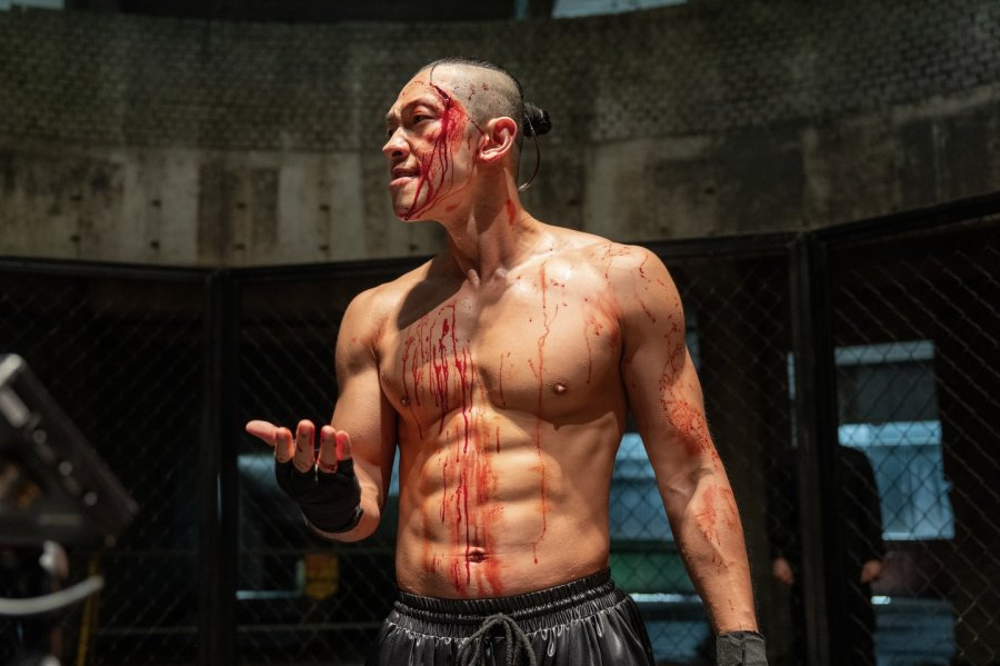 KDramaHandle's tweet image. #Rain shared his daughters shouldn’t watch his villain role in #Bloodhounds2.

"My family shouldn't watch it. Not yet. The dialogue is too excessive. It's too young for babies to watch."