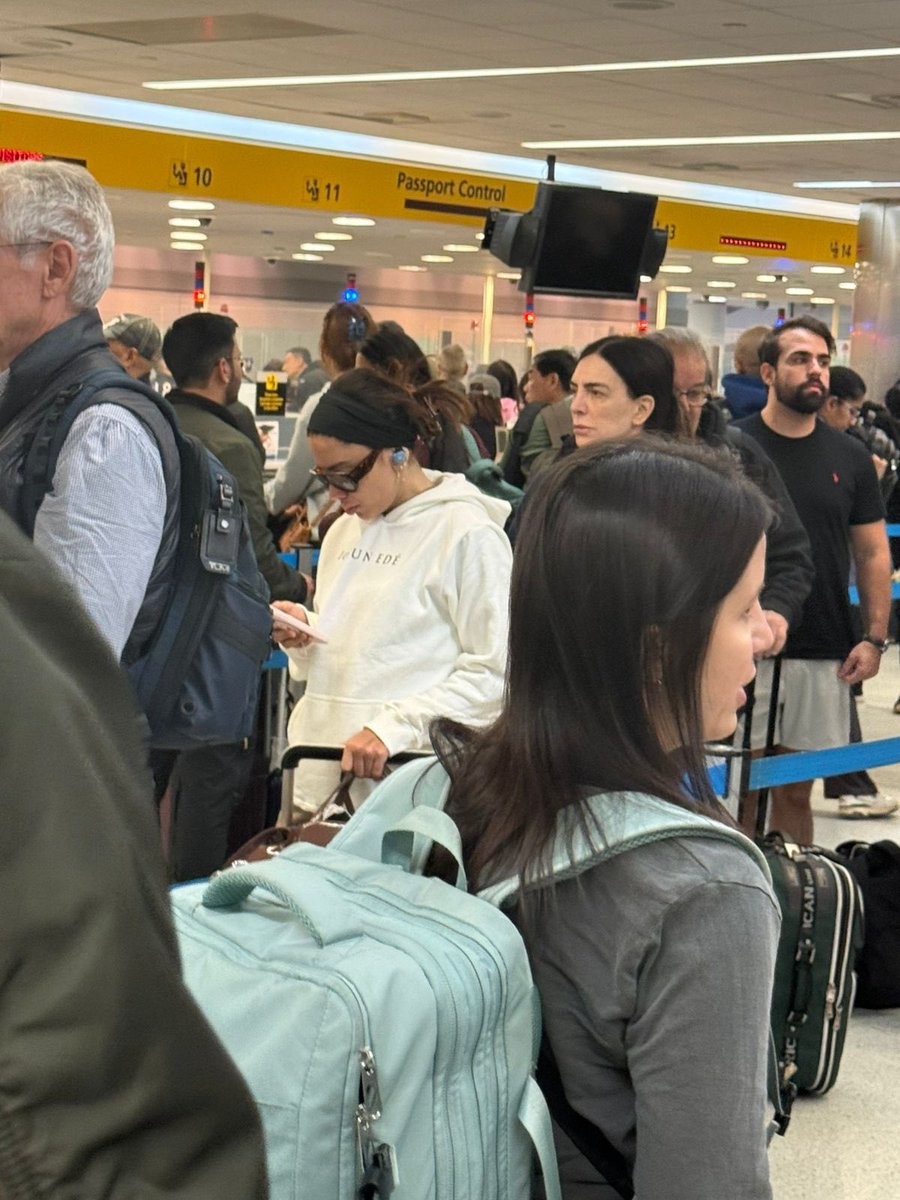 Anitta Press tweet media