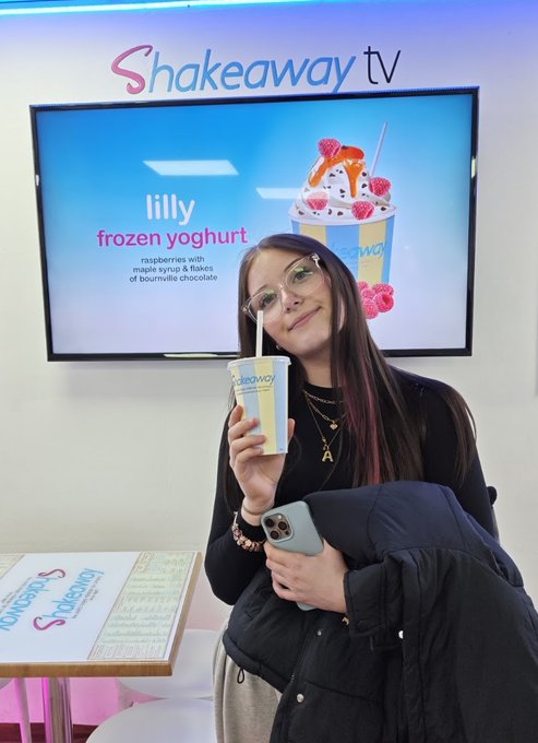 Shakeaway tweet media
