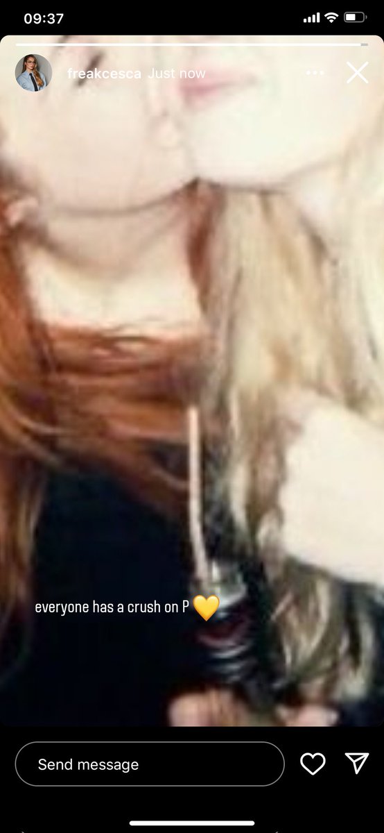 kat 🏰 tweet media