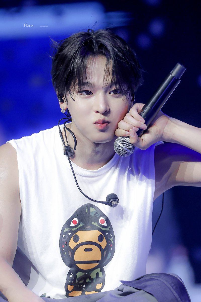 𝘍𝘭𝘢𝘳𝘦. tweet media