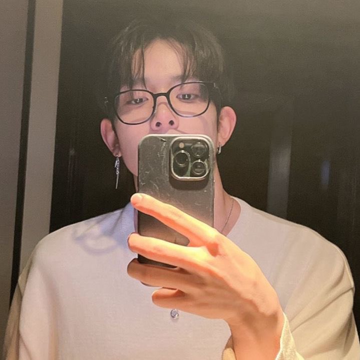 ❤︎.* tweet media