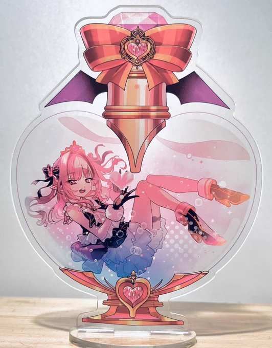 #にじそうさく11 にじそで頒布する香水瓶風りりむちゃんとコウのアクスタのサンプル 液体の部分は透かし入れたので透明感あってキラキラしていい感じです