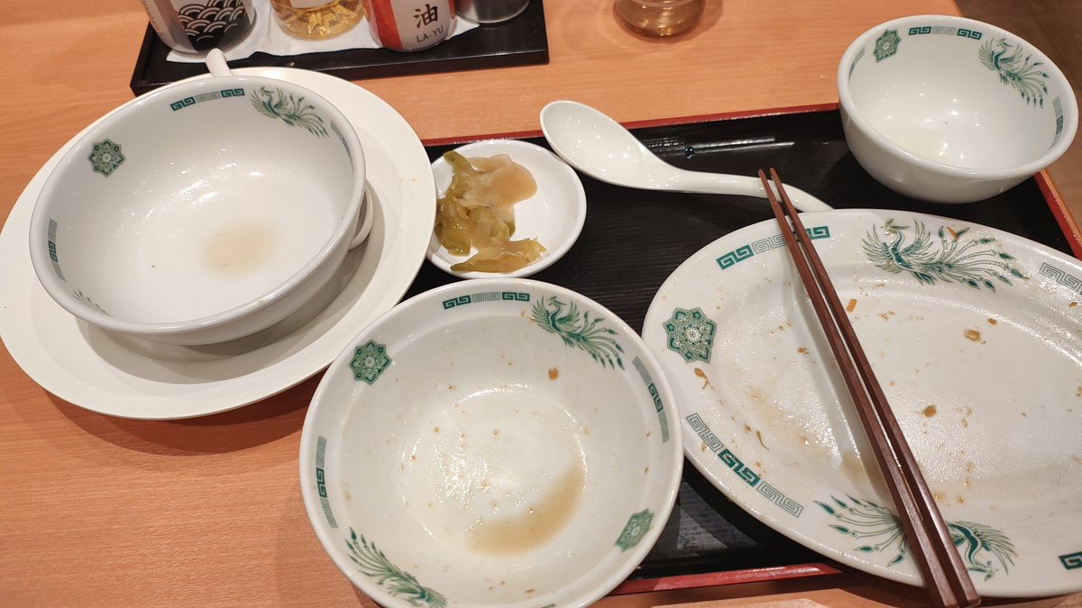 マカロン tweet media