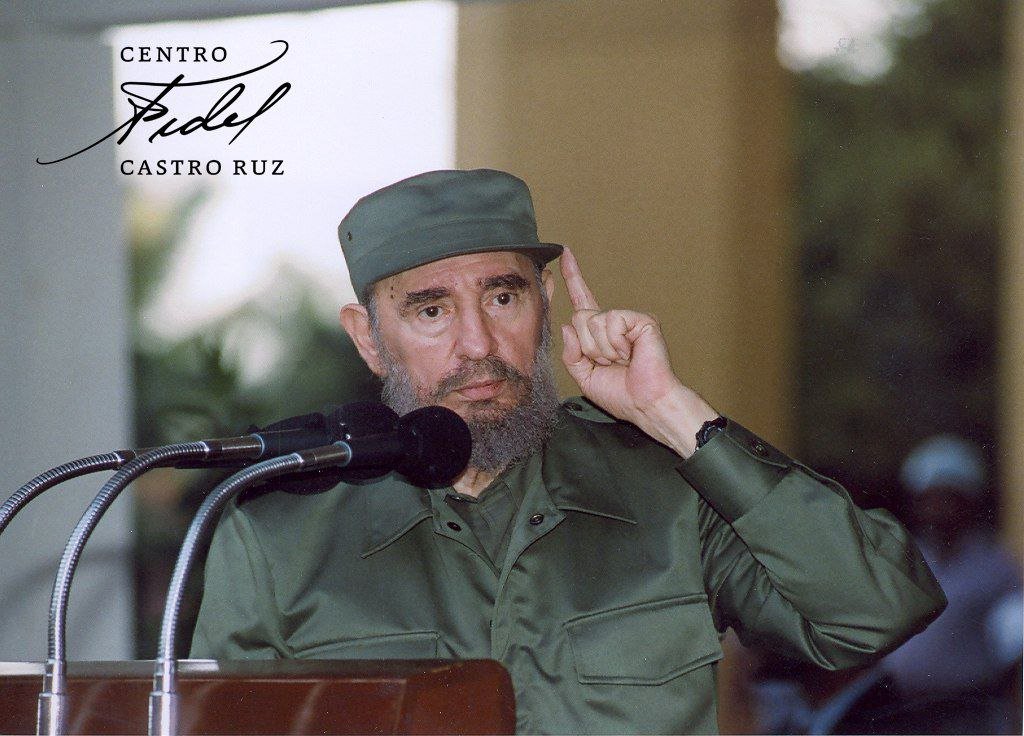 #Fidel: "Cesen los bloqueos económicos contra cualquier país. Privar de alimentos, medicinas y medios de vida a millones de personas, incluyendo mujeres, ancianos y niños, constituye un acto terrorista de extrema crueldad y un verdadero genocidio".

#CubaSoberana
#TumbaElBloqueo