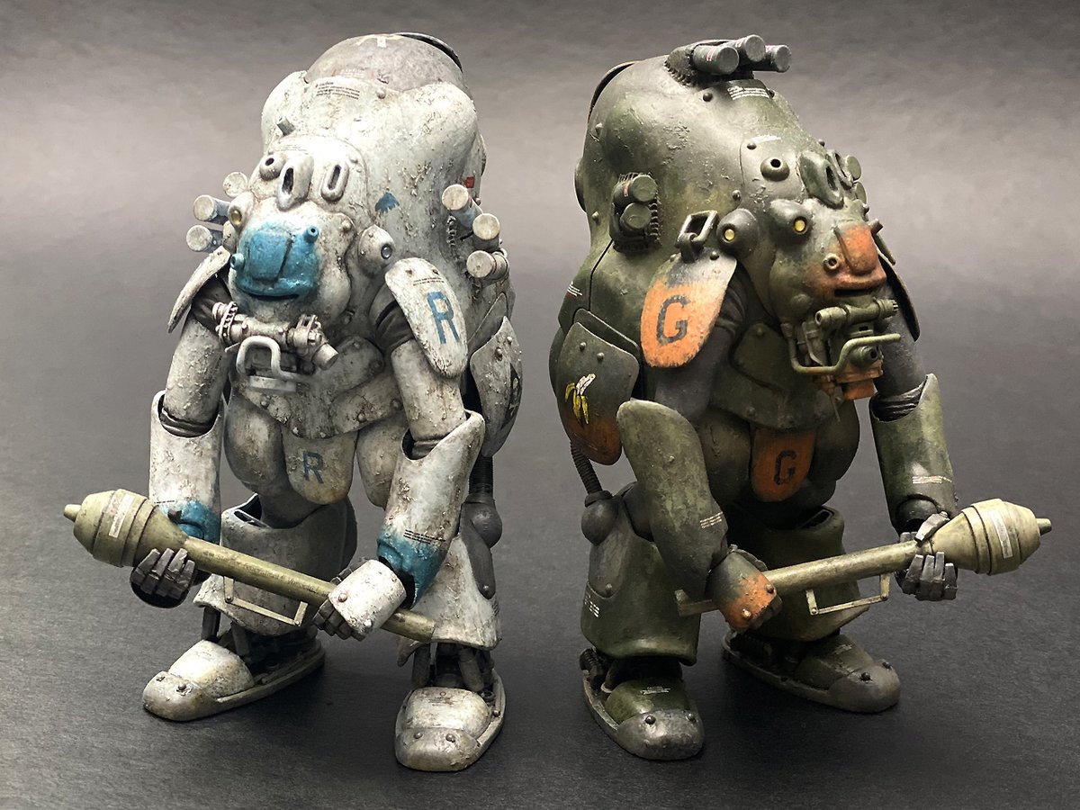 こんばんは。
MK44 寒冷地型「ポーラーベア」と
湿地帯型「グリーンゴブリン」
かんじきを履いたシロクマとゴリラです。
だいぶ前に作りました。
#MK44祭 #MK44 #マシーネンクリーガー