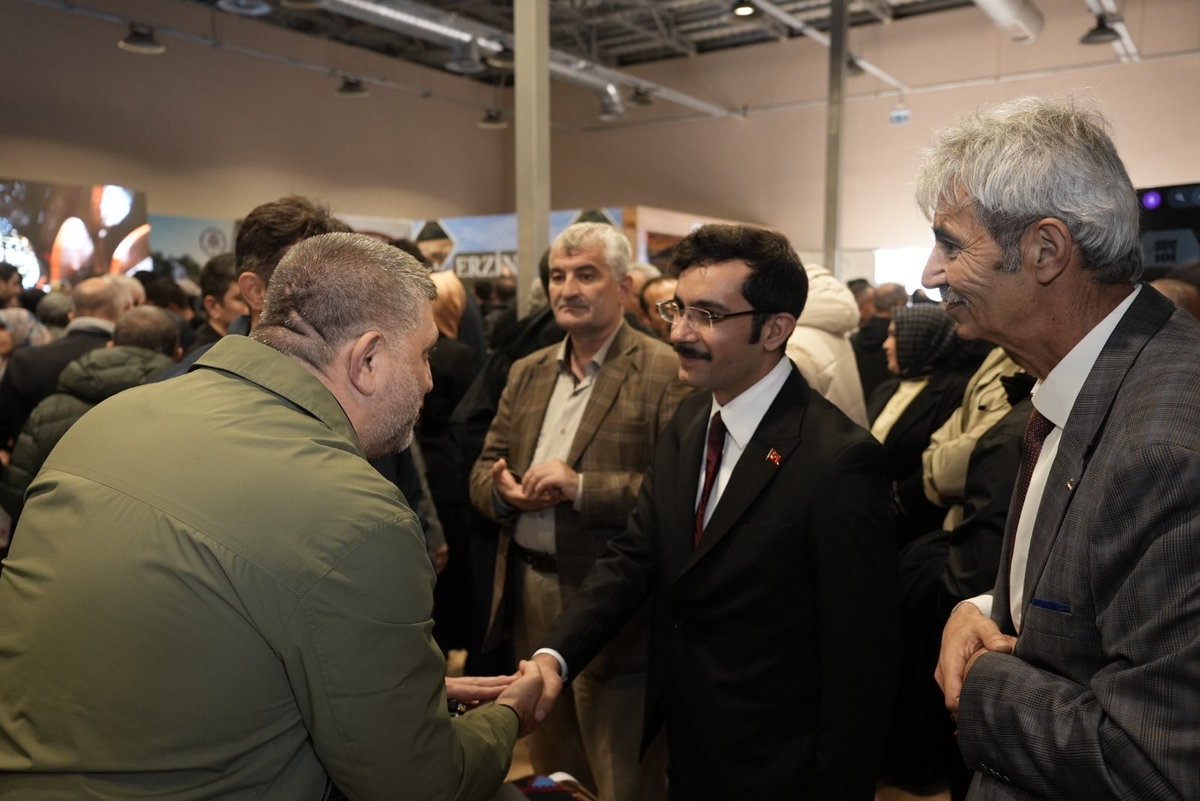refahiye1's tweet photo. 2-5 Nisan 2026 tarihleri arasında İstanbul Atatürk Havalimanı Millet Bahçesi Etkinlik Alanı’nda gerçekleştirilen Erzincan Tanıtım Günleri, yoğun katılım ve büyük bir ilgiyle tamamlandı. https://t.co/fe6AUxsJjq https://t.co/mSJgWns6ZL