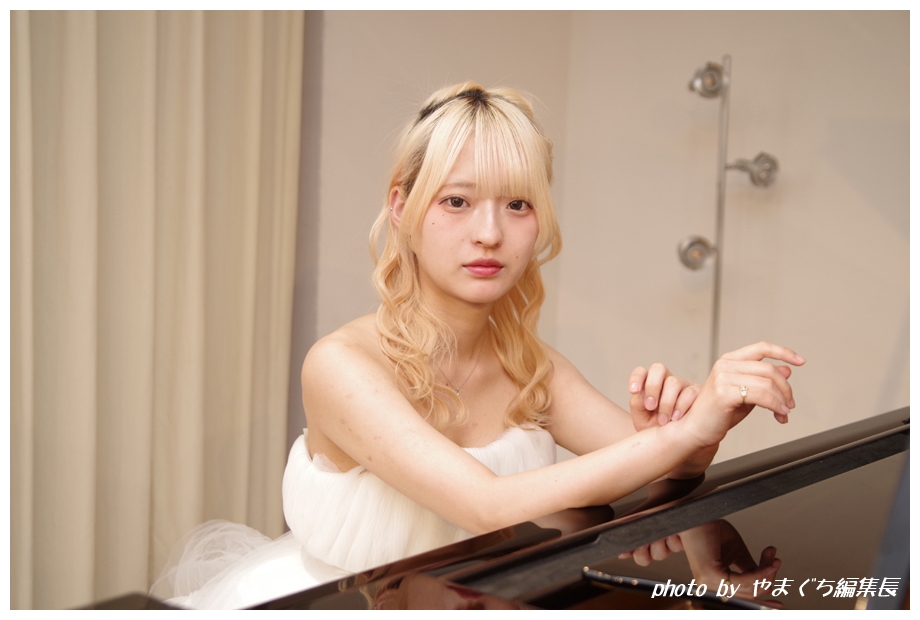 exman_gsan's tweet image. 先日の私の撮影分から。
コンサートホールでドレス姿。
めっちゃ綺麗でした～！

2026年4月5日撮影
モデル： かなさん (@MTAeLiKeMD6147)
使用カメラ： PENTAX K-1 II， smc PENTAX-FA 28-70mm F4 AL， ストロボ使用
#mateplus