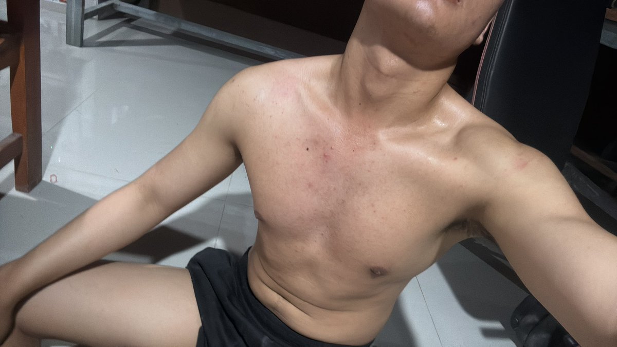 เบน tweet media