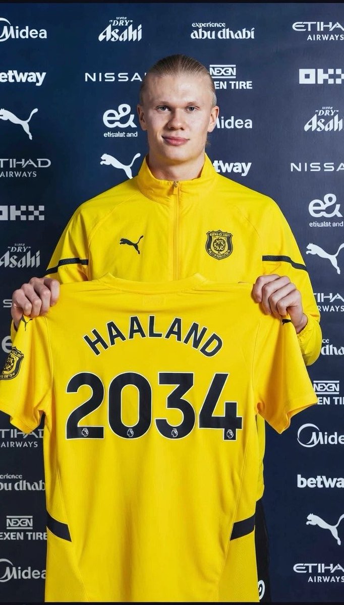 FCFinalFantasy's tweet photo. It’s OFFICIAL! ✨

Welcome to Final Fantasy Erling Haaland! 🤩🤩

Erling joins the club for an undisclosed fee from Manchester City and puts pen to paper on a contract that sees him at the club till 2034.

#WelcomeErling
#FinalFantasy
#FFFC https://t.co/KvxmBLvBgZ