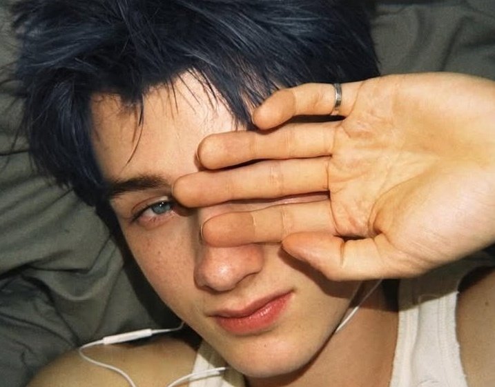 𝒎𝒐𝒏𝒚_ tweet media