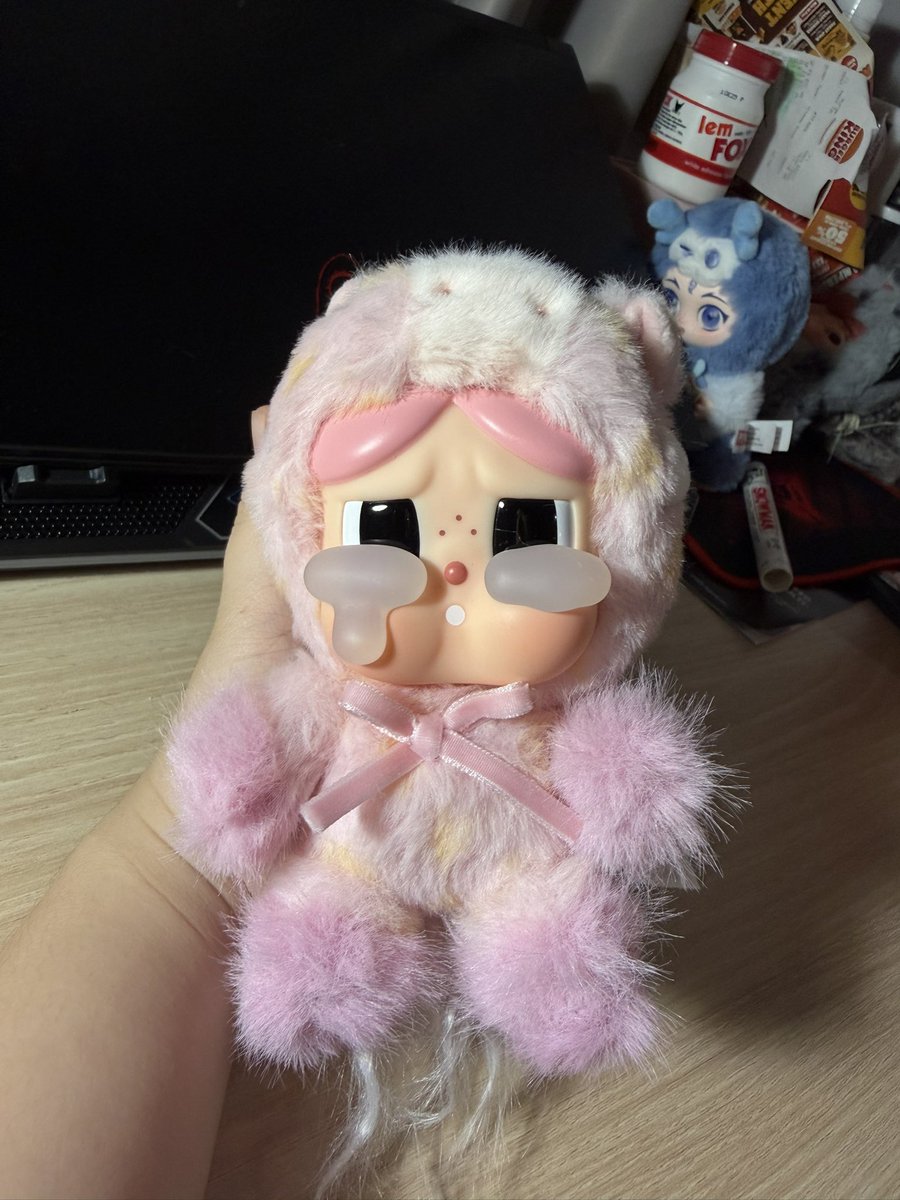 superortoo's tweet photo. WTS POPMART HAVE A GOOD RUN SERIES 
Crybaby 415K
Dimo 420k
Labubu 200k 
Kondisi baru, box buka dari bawah, kartu lengkap
Bisa co oyen https://t.co/gp1c4xnVFZ