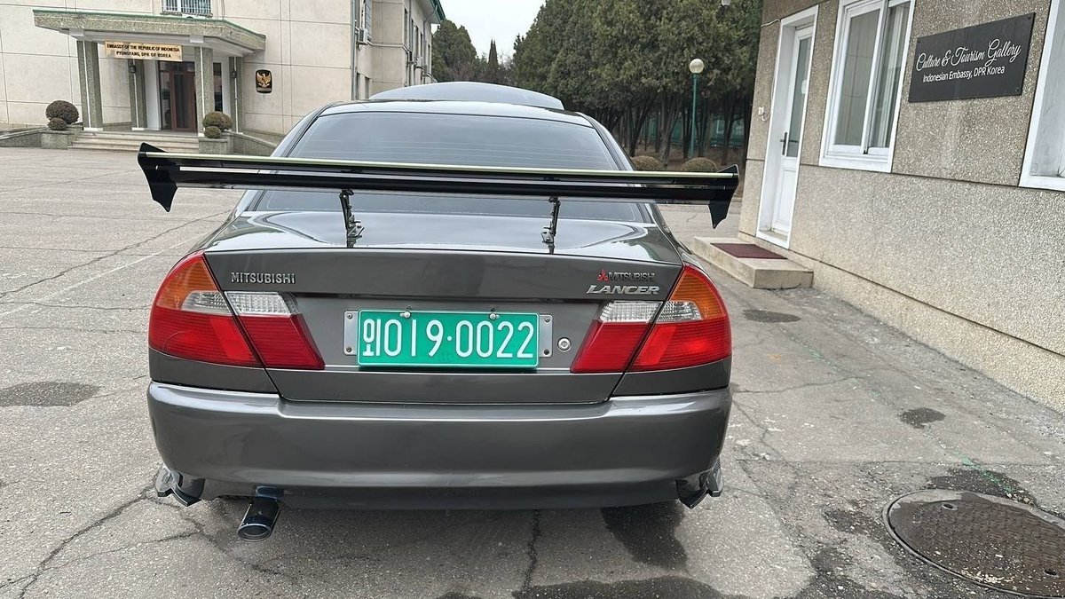 北朝鮮の自動車bot tweet media
