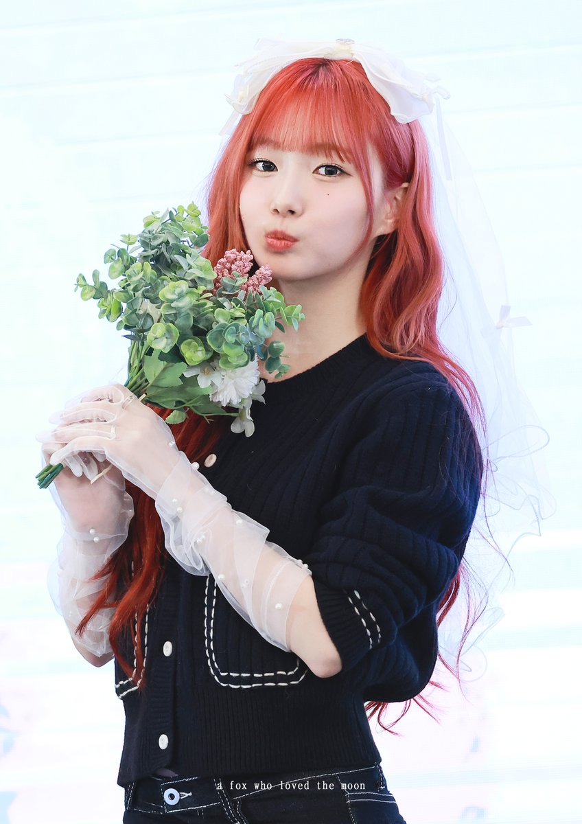 つきつね tweet media