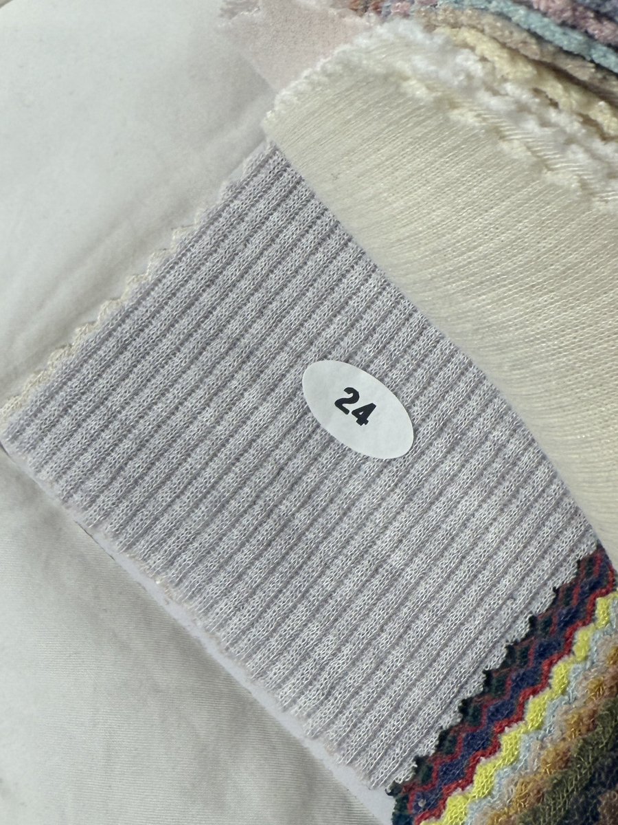 ≽^•⩊•^≼ tweet media