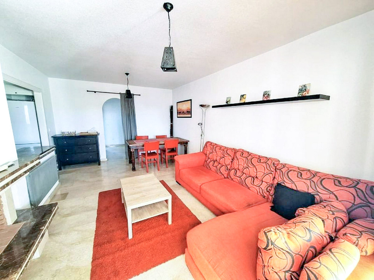 YourDreamHomeEs's tweet image. 🏡New to the market in Pau 8, Villamartín!

Spacious 3 bedroom apartment with terrace, communal pool, sea-view solarium and only 10 minutes from Villamartín Plaza.

€239,000 and sold furnished.

yourdreamhome.es/property/villa…

#Villamartin #ApartmentForSale #SpainProperty #CostaBlanca