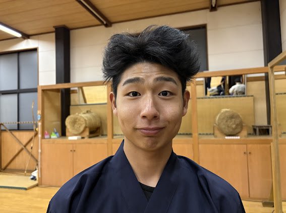 heki_one's tweet photo. 盛工新入生の皆さん入学おめでとうございます！
僕たちは実際部ではないのですが校外で弓道をやってます！みんな今日もしっかりと稽古し毎日楽しく稽古してます！

是非！弓道やってみたい方や興味あると思う方、初心者大歓迎！自分たちも最初は初めてで今では虜になってます！
お待ちしております！ https://t.co/Wx1GujRYd8