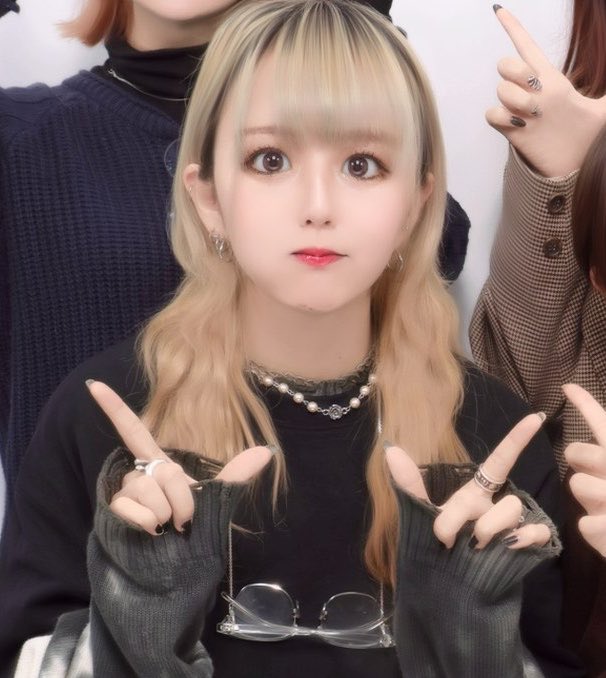 _𝗉𝗈𝗇 tweet media