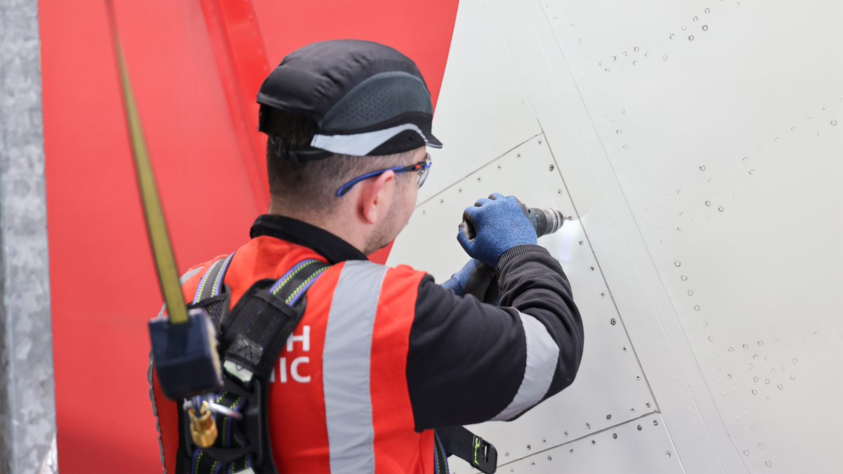 TurkishTechnic's tweet photo. Our technicians ensure flight safety day in and day out!  ✅

#TurkishTechnic #MROThanEver https://t.co/pXx1T5K263