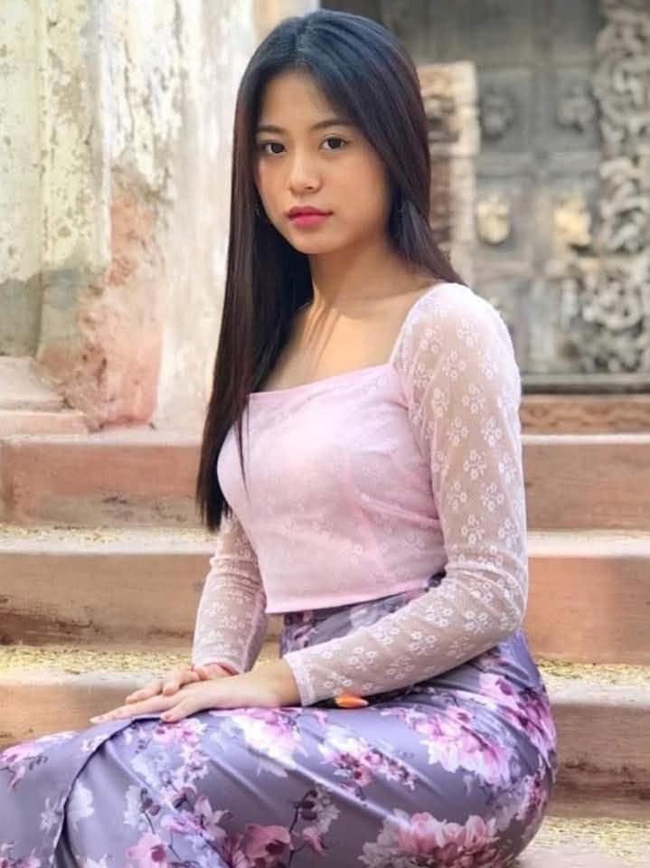 အပြာစာအုပ်များ tweet media