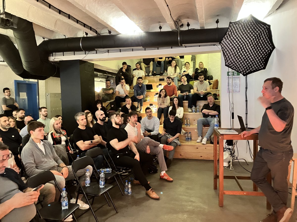 HackBugs's tweet image. 100 people showed up to Belgrade's first @AnthropicAI @claudeai AI Builders meetup 🇷🇸

Hit capacity fast. Dozens still on the waitlist.

Speakers: @lazartravica, @instantfinality, Uroš Petrović, Dragan Krstić

The Balkans are building. 🧡 #Claude #AI #Belgrade