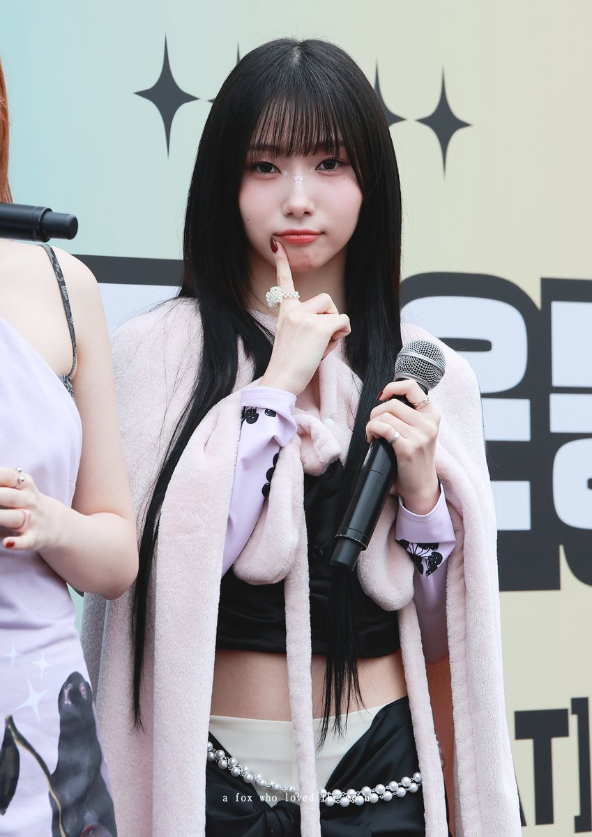 つきつね tweet media