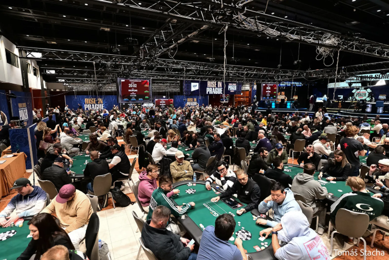 #TorneosEnVivo 🇨🇿

Unos 1⃣4⃣ jugadores de América Latina lograron entrar en cobros en el Main Event récord de la #WSOPEurope 2026 en Praga. 

Resultados 👇
poker-red.com/noticias/14-la…