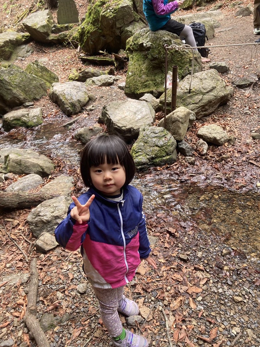 anpancooo's tweet photo. 御岳山⛰️

幼稚園行くんだよね。もうお姉さんなんだよね。かっこいいんだよね。とがんばって歩いていた👏🏻 https://t.co/62pCriVCxb